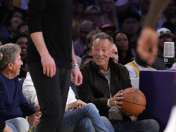 Rockets Lakers Basketball