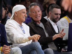 Rockets Lakers Basketball