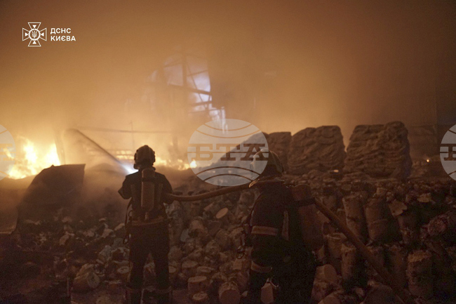 Русия тази нощ отново атакува Киев с балистични ракети