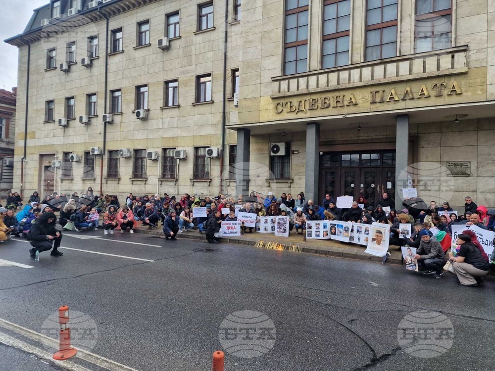 Протестно шествие под надслов “Стига толкова смърт на пътя” беше организирано в Пловдив днес