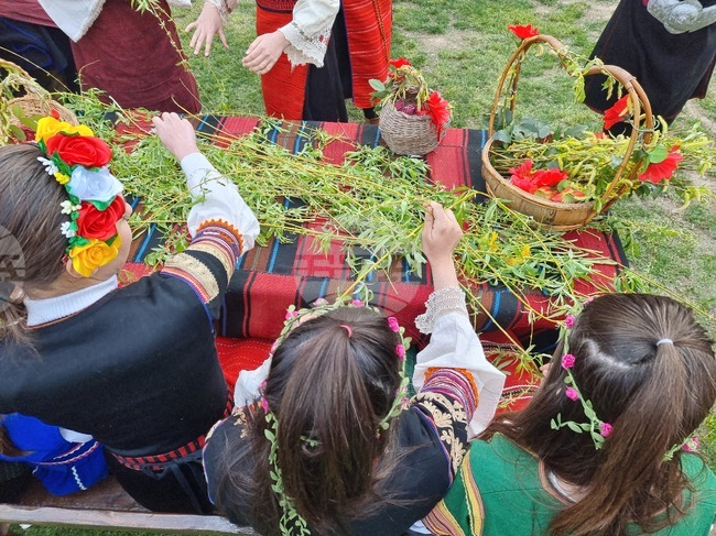 Село Раждавица - обичай - Лазаровден