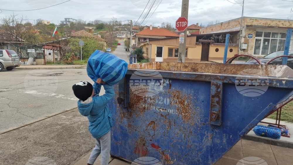 Деца в Разград ще събират отпадъци срещу лакомства
