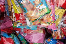 Разград - екоакция - бонбони за смет