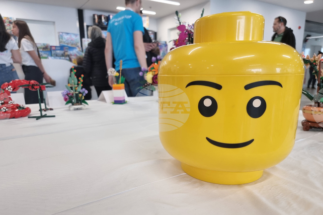 Ученици от Шумен ще представят България на международен форум по роботика в Гърция, след като спечелиха First Lego League в Бургас