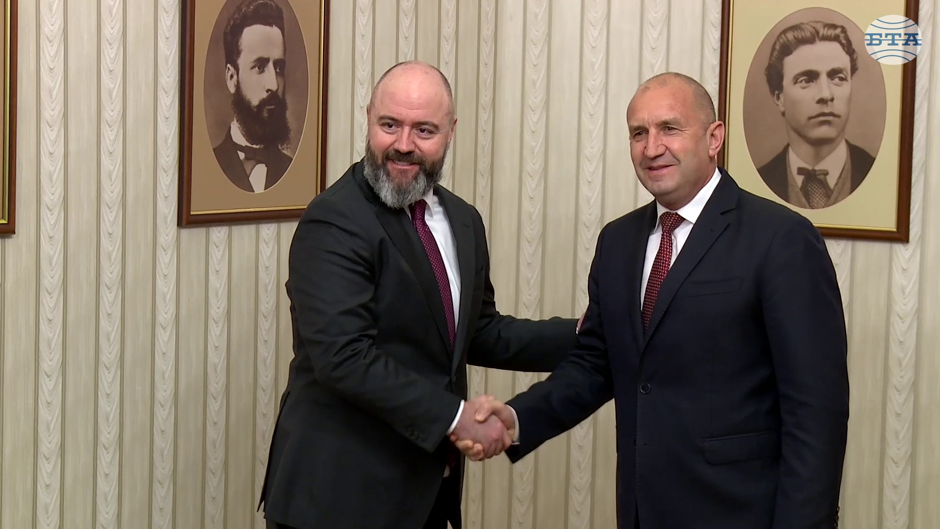 Доставката на F-16 е само началото на политическия ангажимент към поддръжката и изграждането на реални отбранителни способности на българските ВВС, заяви президентът Радев