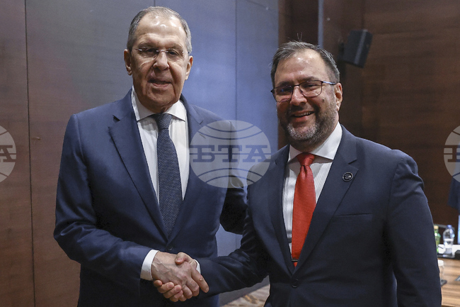 Лавров обсъди екслацията на напрежението в Карибско море с венецуелския си колега, съобщи руското външно министерство