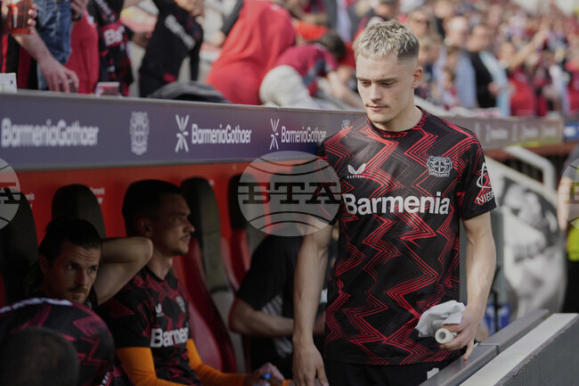 Байер Леверкузен отбеляза постиженията на Флориан Вирц