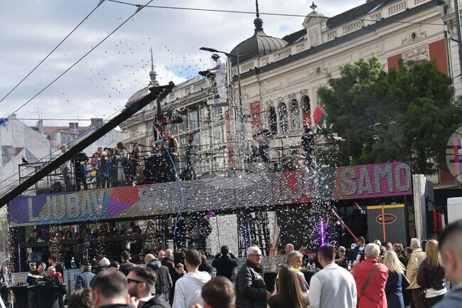Сърбия - президент - митинг