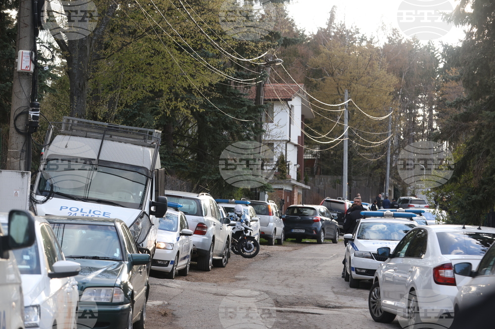 Активисти на Ахмед Доган влязоха в „Сараите“ в Бояна