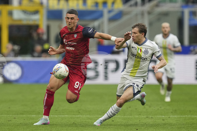 Каляри обявява трансфера на играчите на Аталанта Пиколи и Адопо