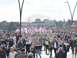 Сърбия - президент - митинг