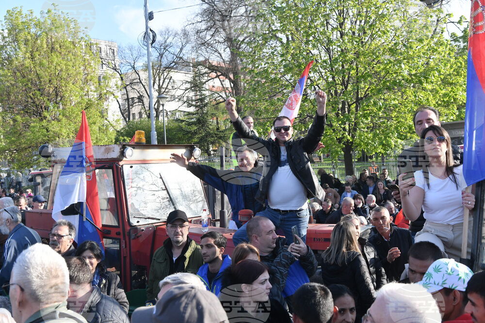 Сърбия - президент - митинг