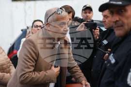 Активисти на Ахмед Доган влязоха в „Сараите“ в Бояна