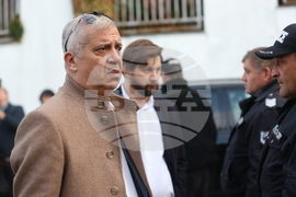 Активисти на Ахмед Доган влязоха в „Сараите“ в Бояна