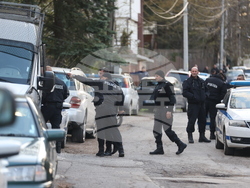 Активисти на Ахмед Доган влязоха в „Сараите“ в Бояна