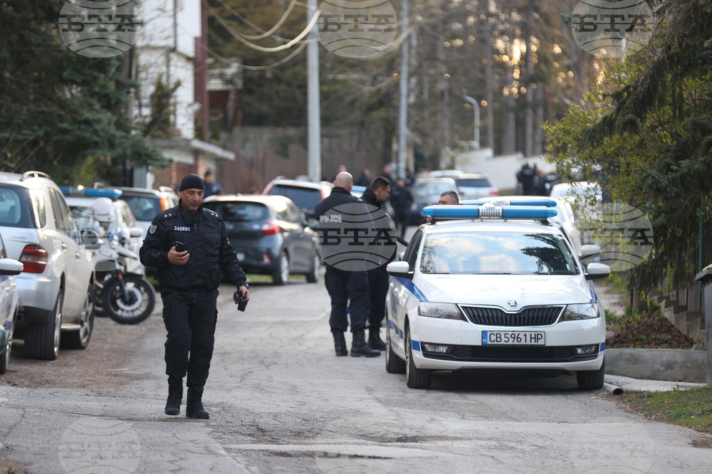 Активисти на Ахмед Доган влязоха в „Сараите“ в Бояна