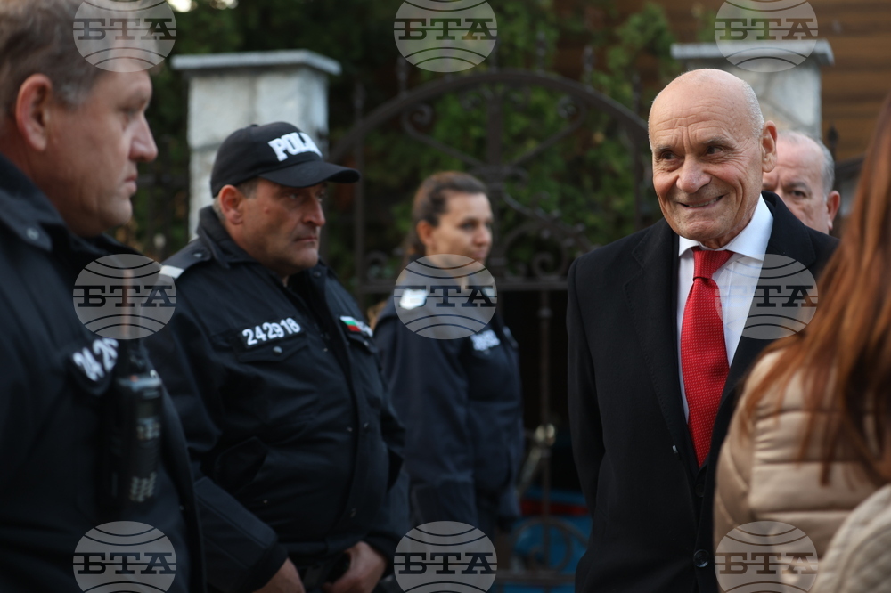 Активисти на Ахмед Доган влязоха в „Сараите“ в Бояна