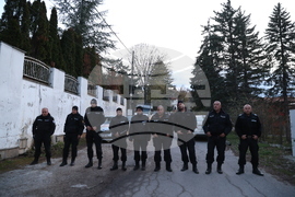 Активисти на Ахмед Доган влязоха в „Сараите“ в Бояна