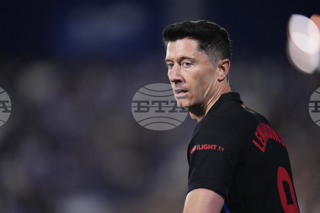 Левандовски няма намерение да напуска Барселона през януарския трансферен прозорец