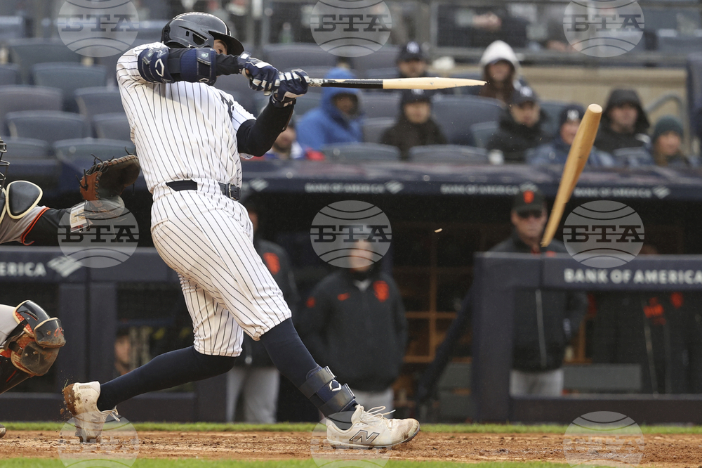 Giants Yankees Baseball