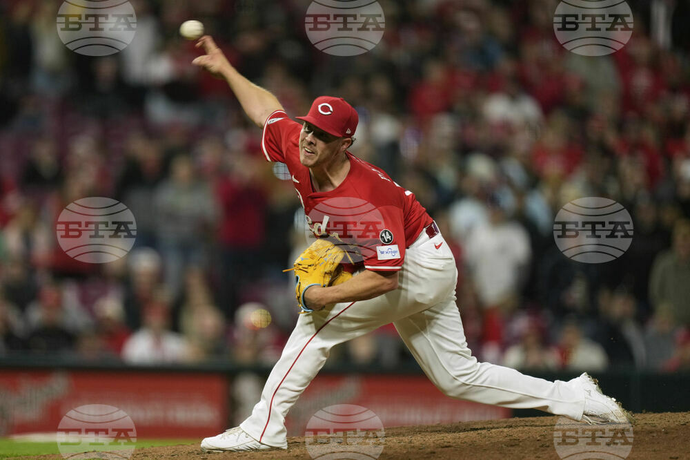 Pirates Reds Baseball