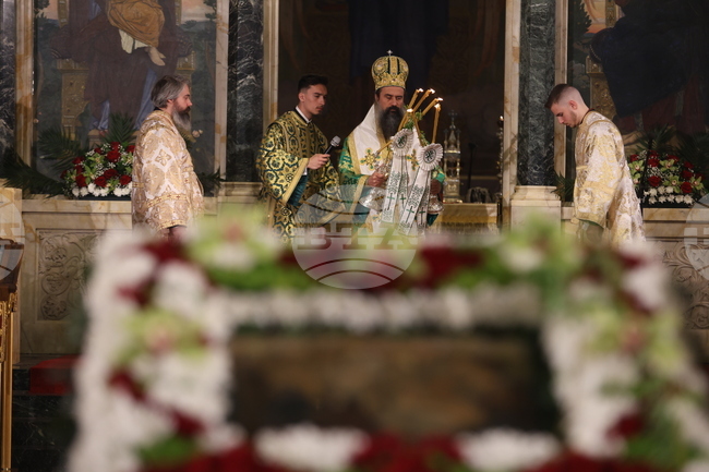 Цветница - Патриарх Даниил - Света литургия