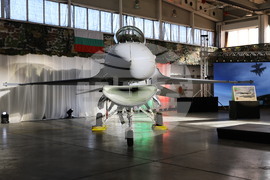 Авиобаза "Граф Игнатиево" - изтребител F-16 Block 70
