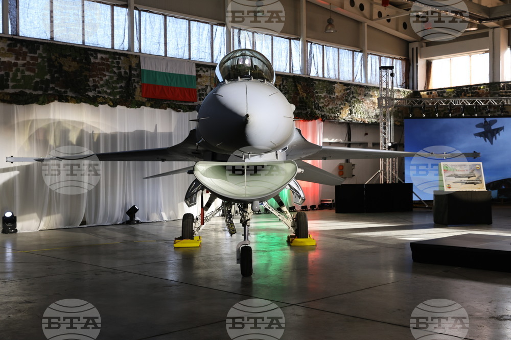 Авиобаза "Граф Игнатиево" - изтребител F-16 Block 70