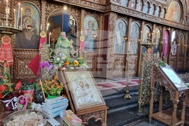 Шумен - църква „Св. Три Светители“ - неделна служба