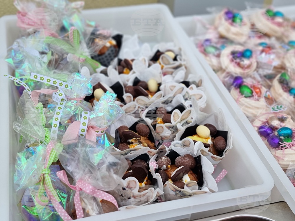 Ямбол - благотворителен базар за ремонт на храм "Св. Троица"