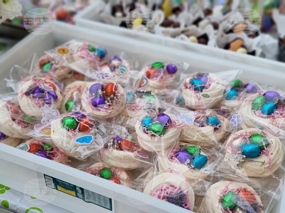 Ямбол - благотворителен базар за ремонт на храм "Св. Троица"