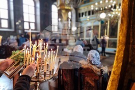 Ямбол - благотворителен базар за ремонт на храм "Св. Троица"