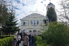 Ямбол - благотворителен базар за ремонт на храм "Св. Троица"