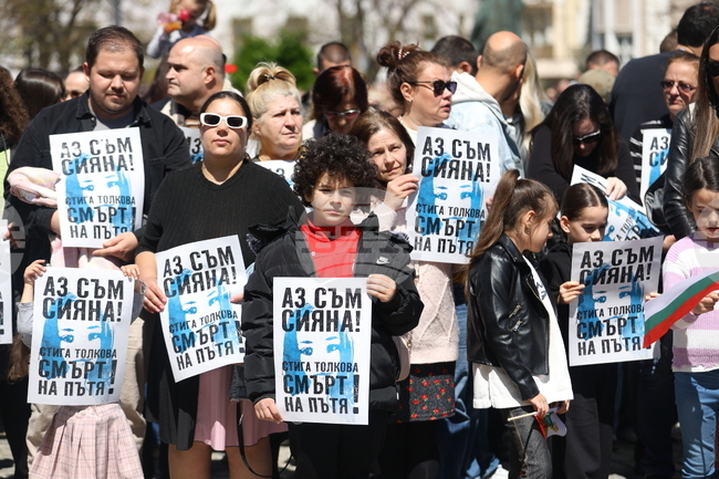 Prosecution Indicts Truck Driver after 12-Year-Old Girl Dies in Car Crash on March 31