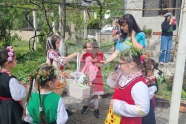 Село Стража - Цветница - кумичене