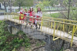 Село Стража - Цветница - кумичене