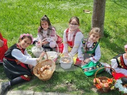 Село Стража - Цветница - кумичене