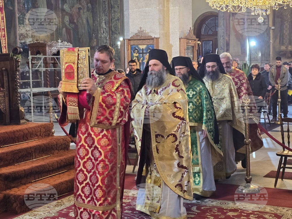 Видин - Катедрален храм "Св. вмчк Димитър Солунски" - литургия