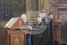 Видин - Катедрален храм "Св. вмчк Димитър Солунски" - литургия