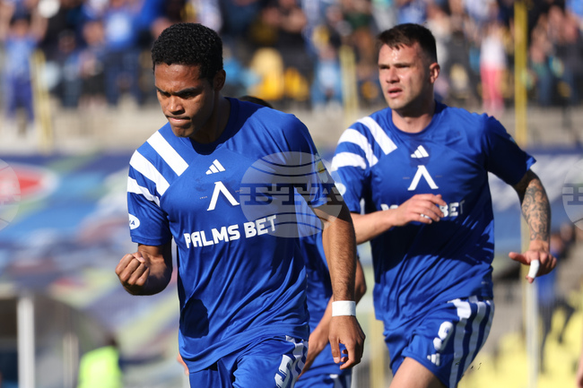 Левски с интерес към гръцки защитник