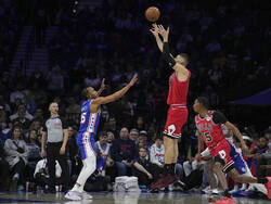 Bulls 76ers Basketball