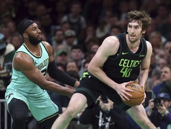 Hornets Celtics Basektball
