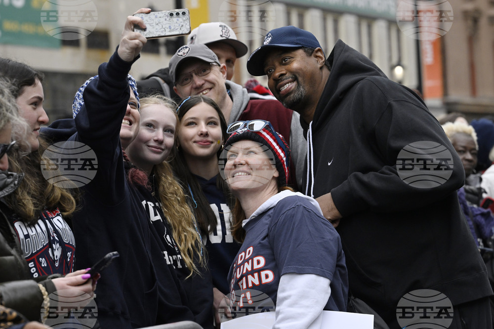 UConn Champion Huskies Basketball