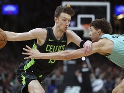 Hornets Celtics Basektball