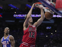 Bulls 76ers Basketball