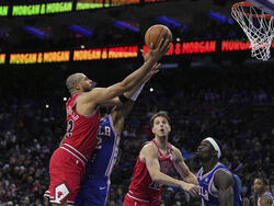 Bulls 76ers Basketball