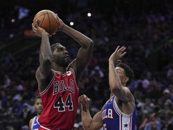 Bulls 76ers Basketball