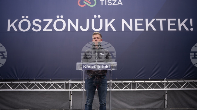 Преднината на основната опозиционна сила в Унгария - ТИСА, пред управляващата партия е намаляла леко според проучване