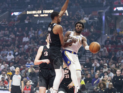 Lakers Trail Blazers Basketball