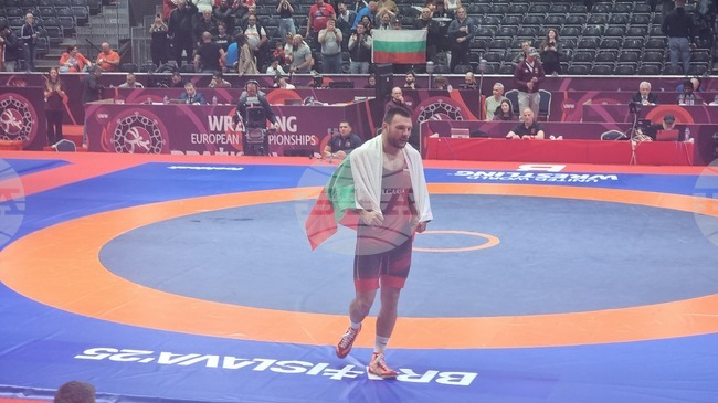 Петима българи излизат на тепиха във втория ден на Европейското първенство по борба в Тирана